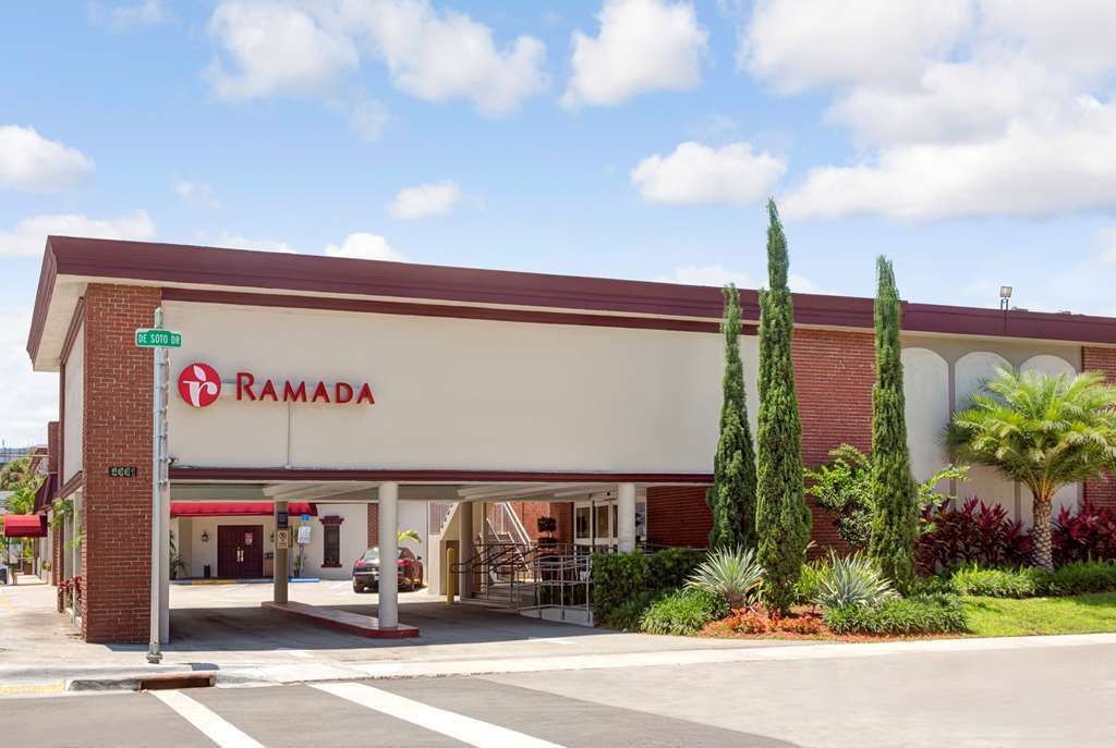 Ramada By Wyndham Miami Springs/Miami International Airport Hotel Exterior photo